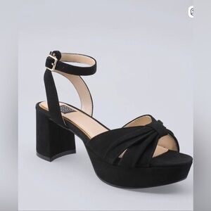 White House Black Market Suede Platform Sandals Size 9 Never Worn